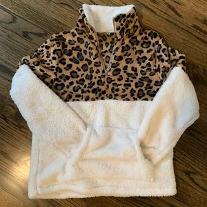Animal print 1/4 zip
